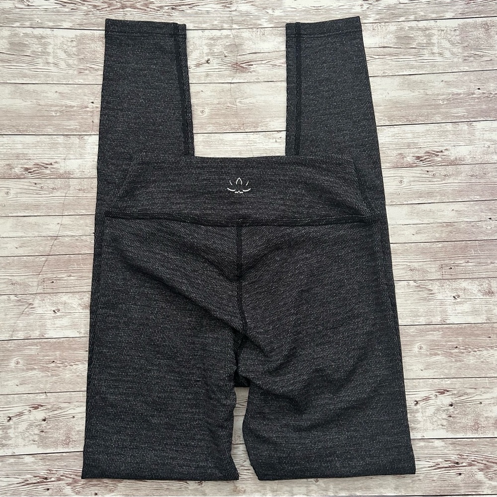 Beyond Yoga USC Trojans Black Grey Herringbone Leggings - Picture 3 of 4